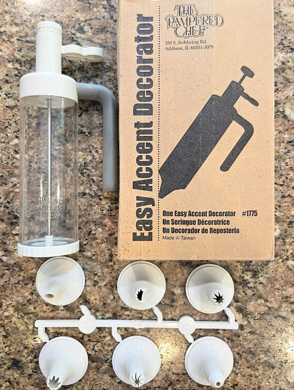 The Pampered Chef Easy Accent Decorator 1775 EUC Cake Frosting Tool